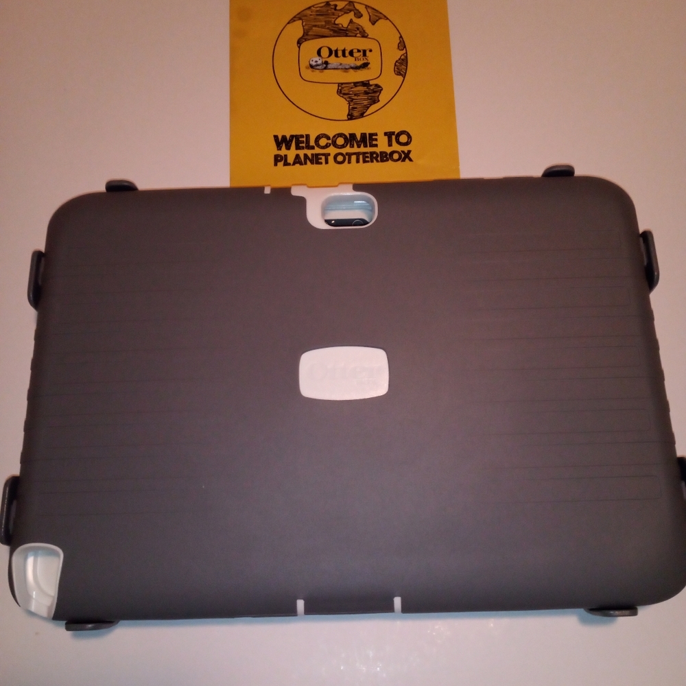 Genuine original OtterBox defender case